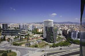 Akira Flats Fira Gran Via Barcelona