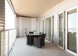 Akira Flats Llum 7th floor