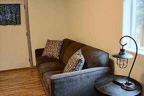 Arctic Dragonfly Inn