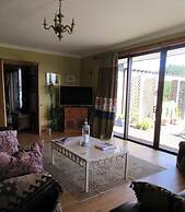 Redwood Valley B & B