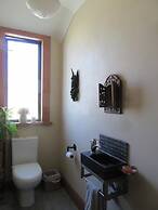 Redwood Valley B & B