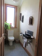 Redwood Valley B & B