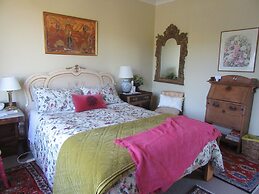 Redwood Valley B & B
