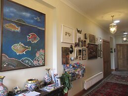 Redwood Valley B & B