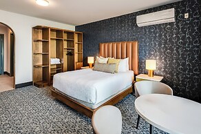 Allred Hotel