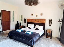 Laura's Guest House Samui