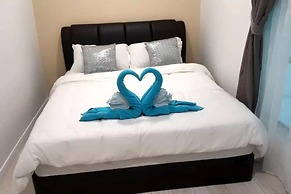 Comfy Home at Sutera Avenue