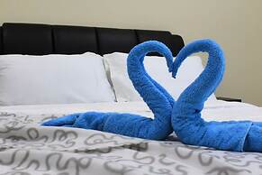 Comfy Home at Sutera Avenue