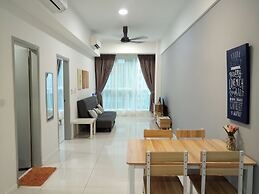 Comfy Home at Sutera Avenue