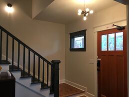 The Alberta Petite Hotel