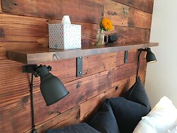 The Alberta Petite Hotel