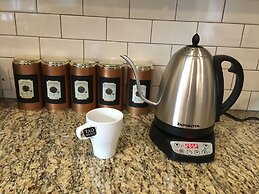 The Alberta Petite Hotel