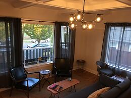 The Alberta Petite Hotel