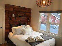 The Alberta Petite Hotel