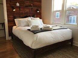 The Alberta Petite Hotel