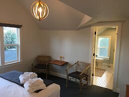 The Alberta Petite Hotel