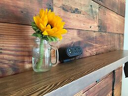 The Alberta Petite Hotel