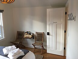 The Alberta Petite Hotel