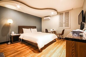 Awesome Hotel
