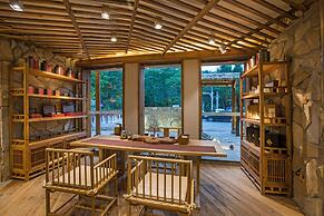 Wuyishan Old Street Hill Lodge