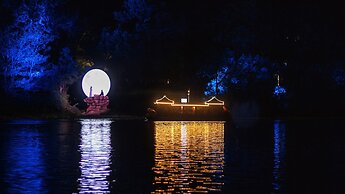 Wuyishan Old Street Hill Lodge