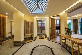 Wuyishan Old Street Hill Lodge