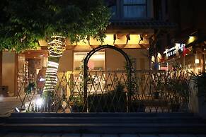 Wuyishan Old Street Hill Lodge