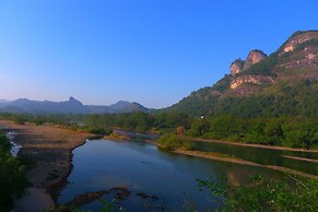 Wuyishan Old Street Hill Lodge