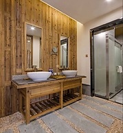 Wuyishan Old Street Hill Lodge