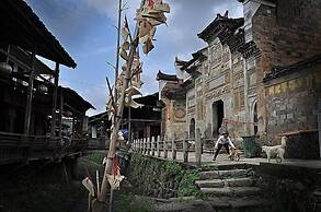 Wuyishan Old Street Hill Lodge