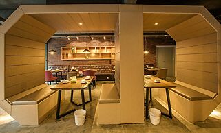 Wuyishan Old Street Hill Lodge