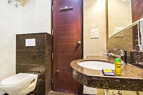 FabHotel The Royal CM Plaza