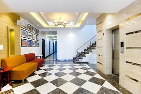 FabHotel The Royal CM Plaza