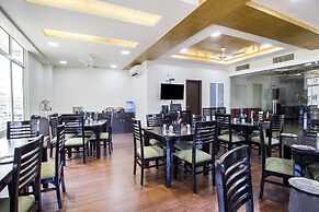 FabHotel The Royal CM Plaza