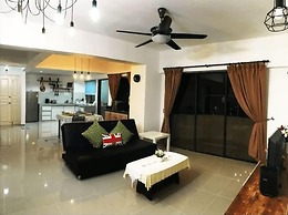 Desa Kiara Cozy Condo by SYNC