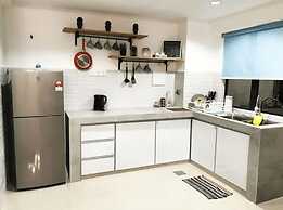 Desa Kiara Cozy Condo by SYNC