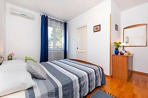 Apartment & Rooms Graciela