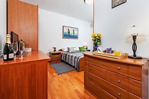 Apartment & Rooms Graciela