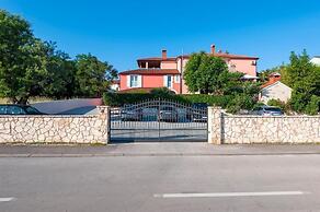 Apartment & Rooms Graciela