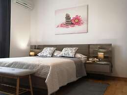 Apartment & Rooms Graciela