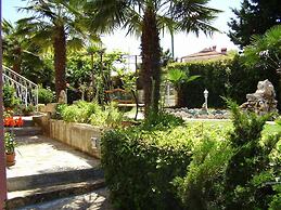 Apartment & Rooms Graciela