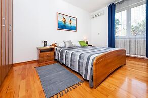 Apartment & Rooms Graciela