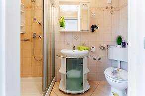 Apartment & Rooms Graciela