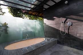 Bali Royal Heritage Villas