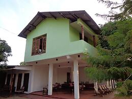 Jayaru Guest House