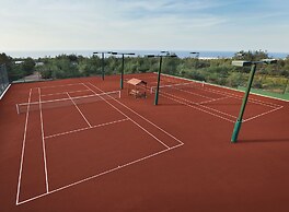 Korineum Golf & Beach Resort