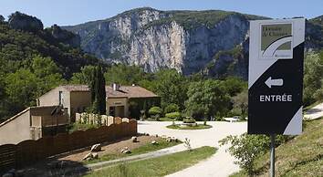 Vacancéole - Le Domaine de Chames