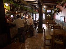 Hostal Rural Elosta