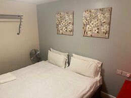 go2 Gloucester Quedgeley Hotel