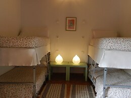 Hostel El Lago Caceres